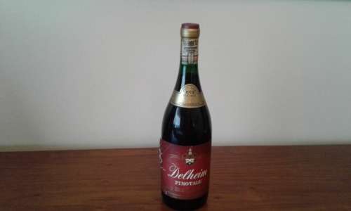 DELHEIM PINOTAGE OEJAAR 1973 DELHEIM WINES KOELENHOF COLLECTION ONLY.